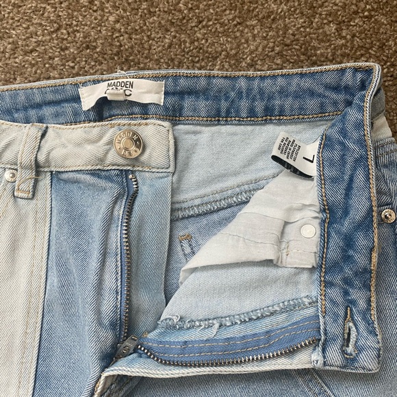 Colorblock Shorts - Picture 2 of 3